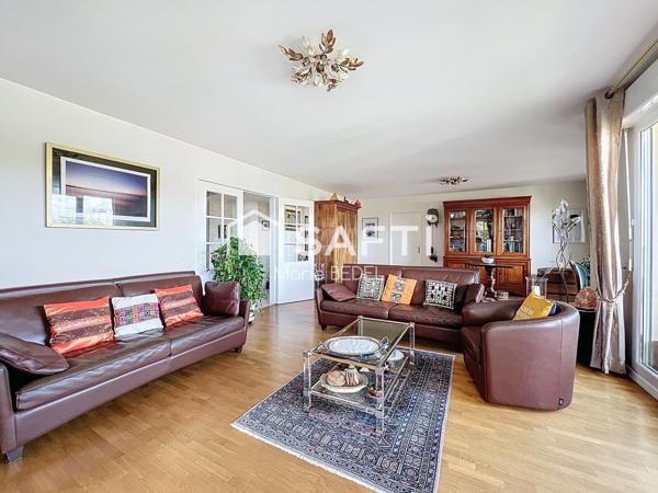 APPT FAMILIAL - 4 CH + 1 BUREAU - BALCONS - PARKING