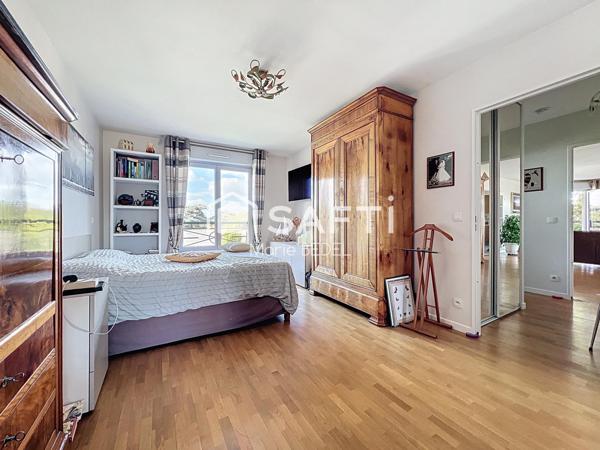 APPT FAMILIAL - 4 CH + 1 BUREAU - BALCONS - PARKING