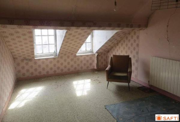 Ensemble de 2 Maisons 91m² et 30m², 3 chs et 1ch, centre bourg Athis de l'Orne