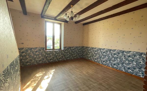 Appartement à vendre    3 pièces •  La Houssière