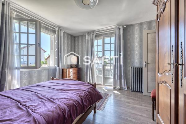 Maison familiale avec beau jardin