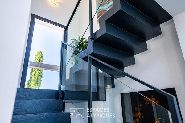 Élégante villa contemporaine avec piscine dans un secteur recherché