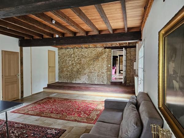 MAISON DANS LA CAMPAGNE AVEC ETANG PRiVE Condom