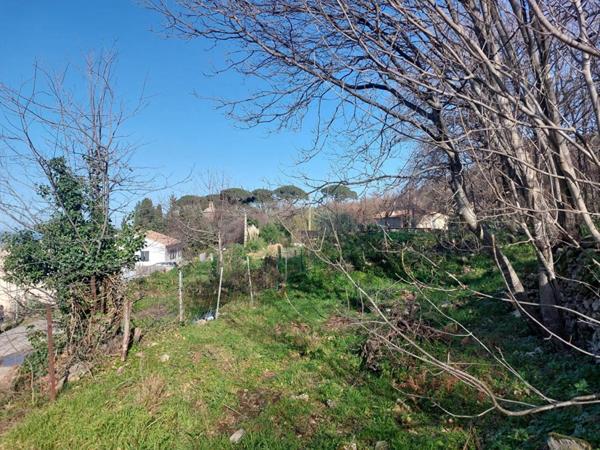 Terrain Constructible de 1100 m²