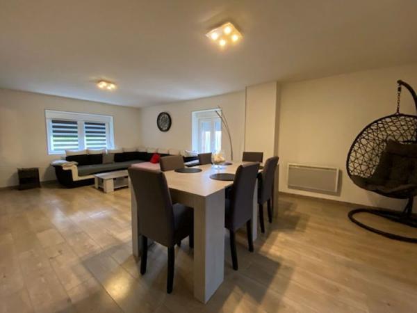 LOCATION : appartement T2 (d'environ 67 m²) à RAON L ETAPE