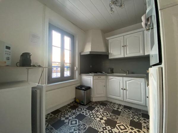Appartement Rue 5 pièces 86 m2