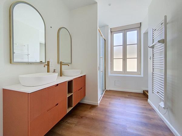Maison Chalonnes Sur Loire 9 pièce(s) 207 m2