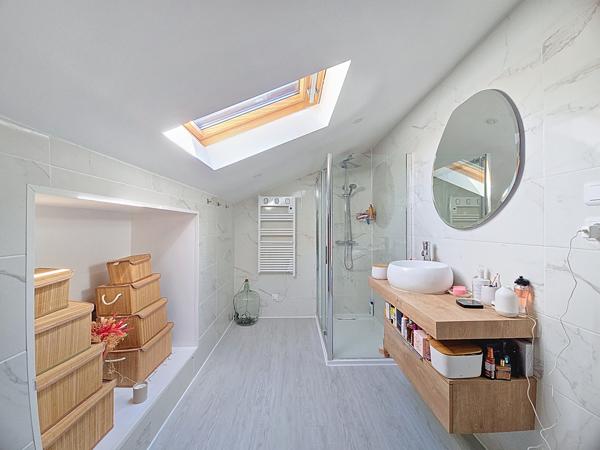 Agréable châlet avec vue sur les Mémises