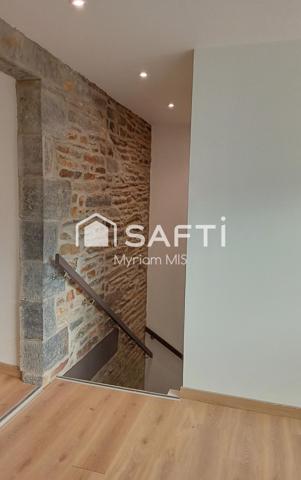 Coup de coeur pour cette maison de bourg sur trois niveaux, entièrement rénovée