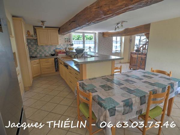 Authentique longère de campagne - 400 m² de dépendances et grand terrain