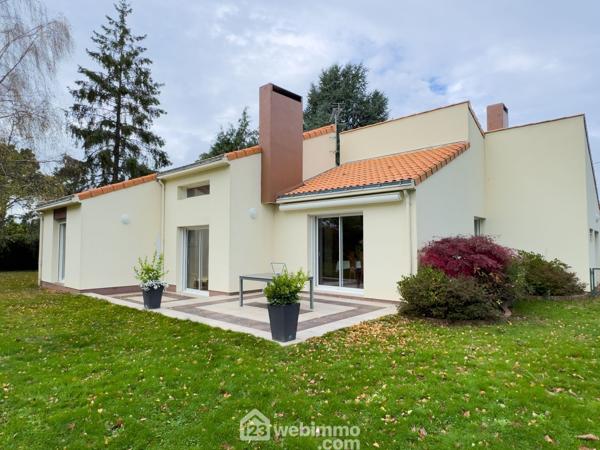 Maison 140 m² à Cholet 49300