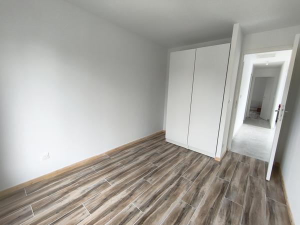 Maison
                                                                                                                                                                                                                                                                                                                        3 pièce(s)                                                                                                                                                                                                          2 chambre(s)                                                                                                                                                                                                          93.23  m²