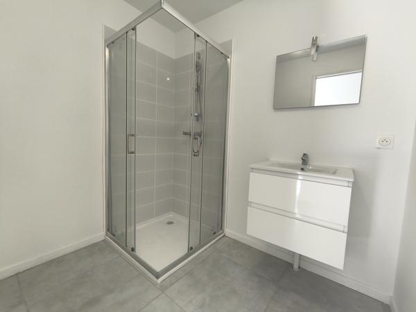 Maison
                                                                                                                                                                                                                                                                                                                        3 pièce(s)                                                                                                                                                                                                          2 chambre(s)                                                                                                                                                                                                          93.23  m²