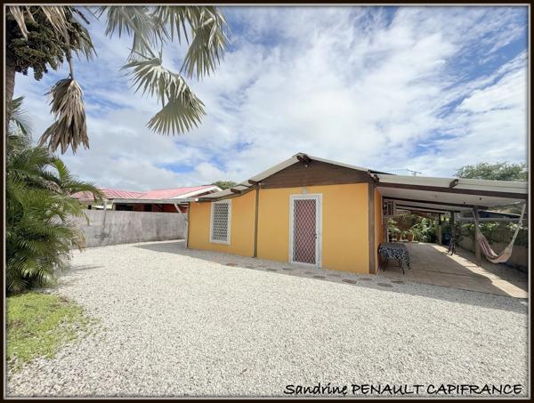 A VENDRE A KOUROU (GUYANE FRANCAISE) UNE CHARMANTE MAISON INDIVIDUELLE T4 de 90 m² - TERRAIN DE 367 m² - AU PRIX DE 263 000 €.