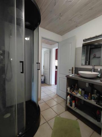 Immeuble de rapport avec 3 appartements loué.