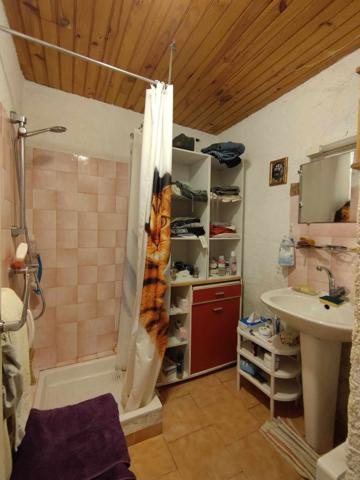 Immeuble de rapport avec 3 appartements loué.