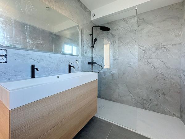 La Teste de Buch ! Maison 4 pièces de 120 m2, piscine, garage, parcelle de 669 m2