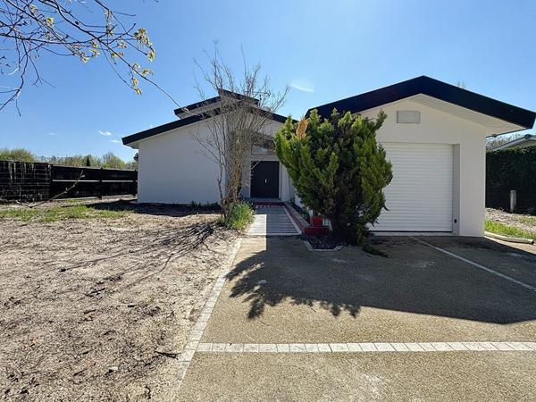 La Teste de Buch ! Maison 4 pièces de 120 m2, piscine, garage, parcelle de 669 m2