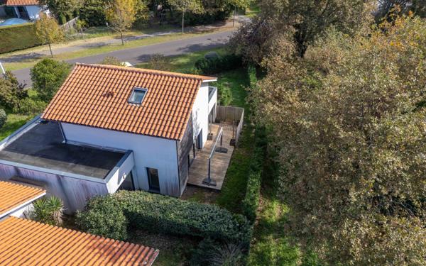 Maison à vendre    4 pièces •  Biscarrosse