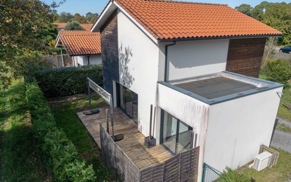 Maison à vendre    4 pièces •  Biscarrosse