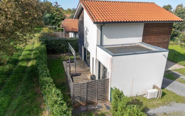 Maison à vendre    4 pièces •  Biscarrosse