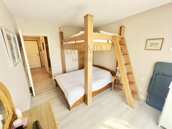 RESIDENCE DE STANDING – TERRASSE 35m² – PETITE VUE BASSIN