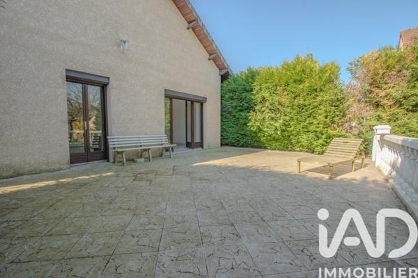 Maison à vendre 8 pièces 152 m² Maurepas