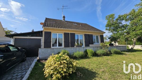 Maison traditionnelle 5 pièces de 101 m² à La Grande-Paroisse (77130)