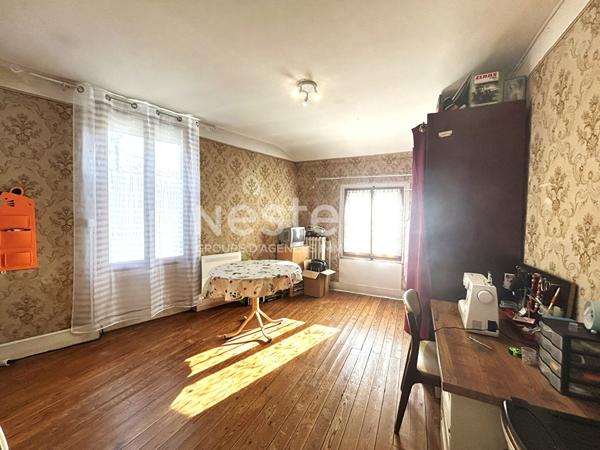 MAISON DE 145m² AVEC 4 BELLES CHAMBRES PROCHE COMMERCES AU COEUR DE CHABRIS (INDRE 36)