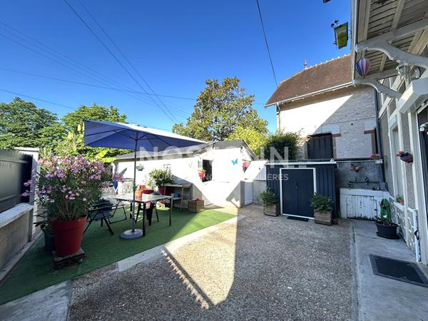 MAISON DE 145m² AVEC 4 BELLES CHAMBRES PROCHE COMMERCES AU COEUR DE CHABRIS (INDRE 36)