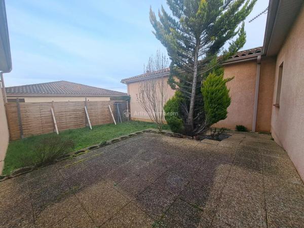 Location                                                      Appartement
                        
                     3 pièces                      60 m2                     à Carmaux