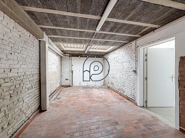 La Madeleine – Immeuble de bureaux 126 m² entièrement rénové | Sans copropriété | À vendre