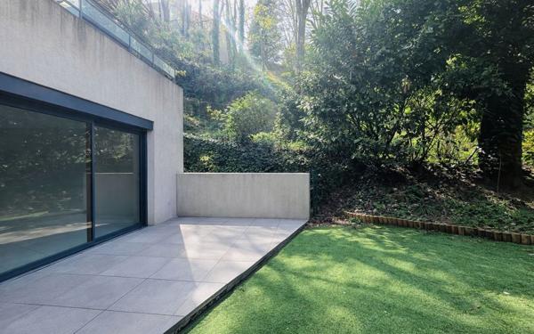 Appartement à vendre    3 pièces • 68,90 m2 Lyon 5