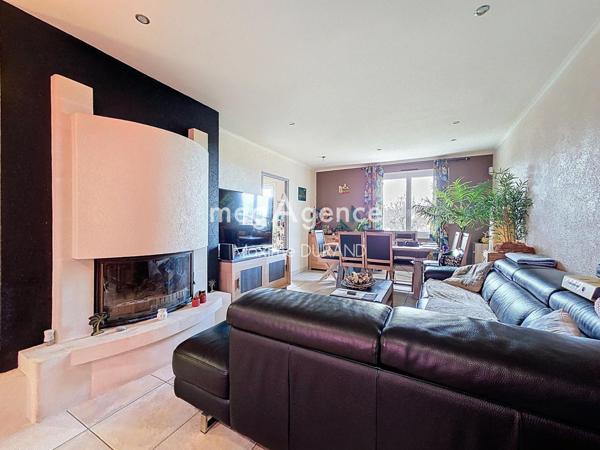 Maison à NUAILLE, 49340 - 7 pièces 143m²