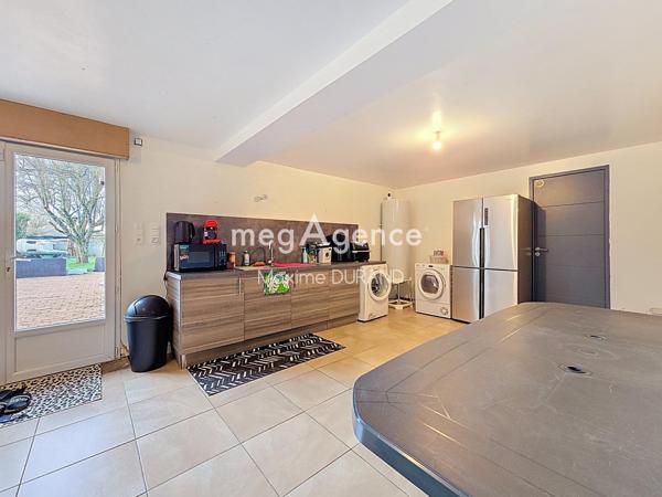 Maison à NUAILLE, 49340 - 7 pièces 143m²