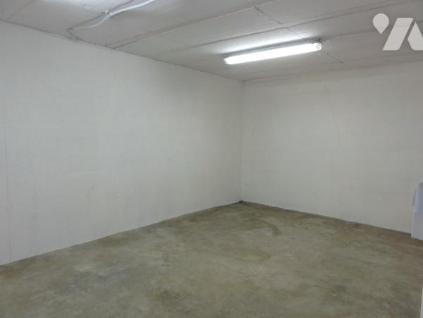 LONGLAVILLE - PAVILLON F4 76 M² ENTIEREMENT RENOVE