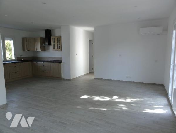 LONGLAVILLE - PAVILLON F4 76 M² ENTIEREMENT RENOVE