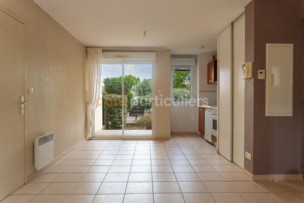 Vente
                Appartement41,73 m² - 2 Pièces -
                    NARBONNE (11100)