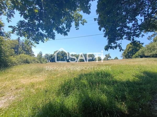 A MILHAC ET AUBEROCHE - TERRAIN 1 446m2