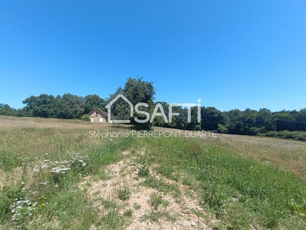 A MILHAC ET AUBEROCHE - TERRAIN 1 446m2