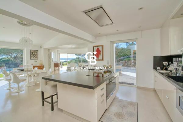 Propriété 6 pièces à vendre Ste Maxime - 83120 / Réf: 84340419