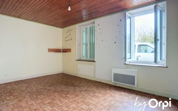 Maison à vendre    5 pièces •  Commentry