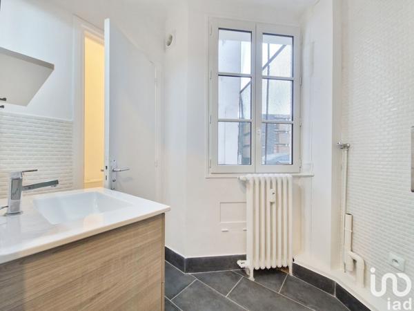 Appartement 3 pièces de 58 m² à Paris (75020)