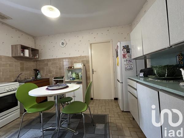 Maison à vendre 5 pièces 207 m² Montluçon