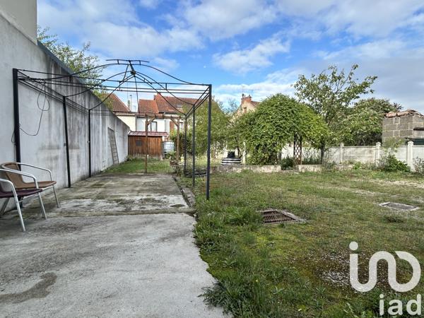 Maison à vendre 5 pièces 207 m² Montluçon