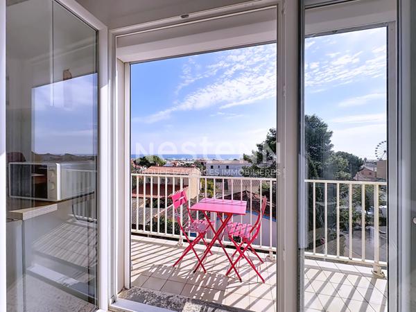 Charmant appartement 3 pièces de 37 m² avec belle vue mer panoramique & place de parking privative à Saint-Pierre-la-Mer