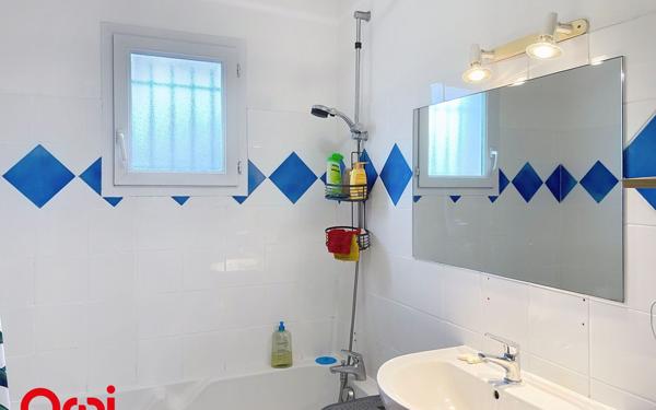 Maison à vendre    4 pièces •  Caveirac