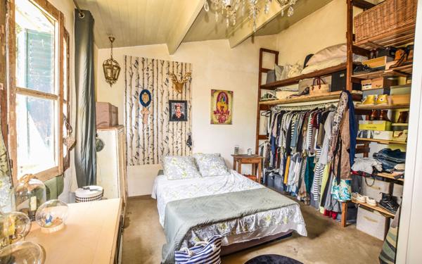 Maison à vendre    2 pièces •  Tavel