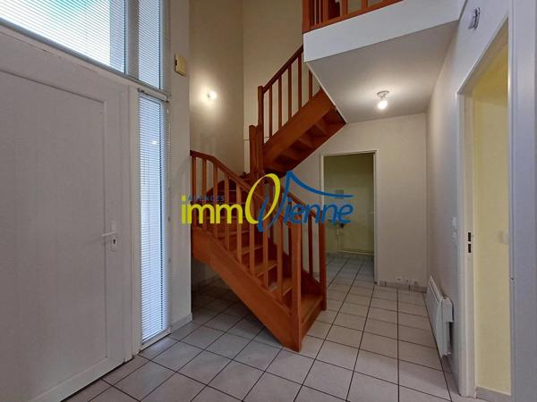 Location Maison 5 pièces 133 m2 à Mazerolles