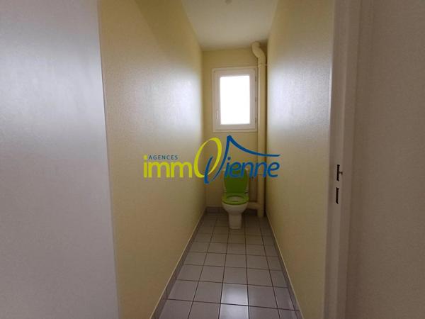 Location Maison 5 pièces 133 m2 à Mazerolles